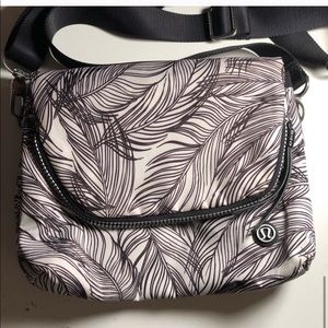 Lulu lemon crossbody